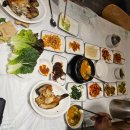 까매요 | 마산 현동 맛집 지중해송이솥밥｜지리산 까매요 흑돈 모듬특수부위 한판과 우럭구이 솥밥정식 먹고 온 후기