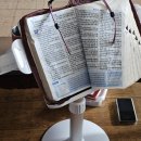 코지스 | [후기] [내돈내산] 코지스 스탠드 높이 조절 받침대 / 독서, 노트북 휴대용 다용도 받침대 후기