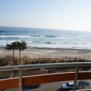 해뜨는 바다풍경 모텔 이미지