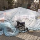 강남역 8번출구 앞 이미지