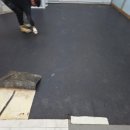 신흥애견센타 | 애견센터 바닥 더럽고 냄새날때 데코 타일 철거 방법 및 견적