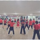 즐거운 라인 댄스 이미지