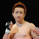 일본 격투기 선수의 승리후 세레모니 이미지