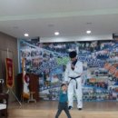 힘찬기합소리 이미지