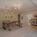 어느 작가의 방 이미지