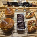 빵위에치즈 파주문산점 | 파주 심야카페: 임진각 온더레일 후기