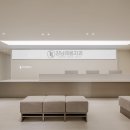 박영민치과의원 | 왼쪽 앞니 하나만 보이는 반점치, 아이콘 레진으로 얼마나 좋아질까?