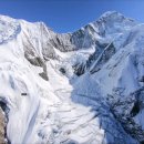 [중국 쓰촨] 촉산지왕(蜀山之王) 궁가설산(贡嘎雪山, 7,556m) FPV 영상 이미지