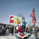 〈일본인이여! 우리들의 마음의 아픔을 알겠는가〉노도처럼 밀려든 일본차로 쇠퇴한 디트로이트… 제2회 미일 관세교섭에서 아카자와 대신이 유 이미지