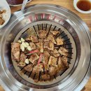 누리한우 숯불갈비 이미지