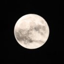 구름속 보름달 이미지