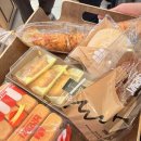부산 여행 3일차 부산역 빵집 비앤씨제과 포장 후기 | 부산을 대표하는 명품 빵집 비엔씨제과