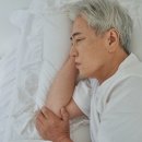 팔 멋대로 움직이고 불면증…이 노인, 우울증약 대신 ‘이 약’ 먹고 나았다? 이미지