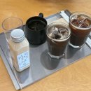 파란광고 | [여수 카페 추천] 오션뷰, 빵 맛집 파란시 베이커리 솔직 후기(내부 분위기, 메뉴)