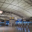 F8901 | 인천공항 밤샘후기, 새벽 공항 노숙은 다들 이렇게 하더라는 !
