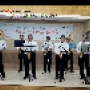 복지관 1주년 기념 특별공연 로맨틱한 색소폰 동호회 색소폰 연주 모습 이미지