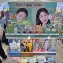 “요즘 다이소는 플래그십이다”, “브랜드 FLEX”, “리테일 성지”