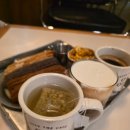 요리조리 디저트 | 파리는 못 가도 괜찮아, 에밀리 파리에 가다 보며 찾은 전주 오티씨커피