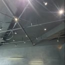 자동차 꾸미기 | “트렌디한 자동차 전시장 꾸미기, LED 네온 샹들리에 시공 후기 &amp; 전후 사진 공개”