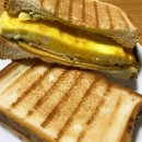 행복한 토스트 이미지