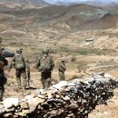 아프가니스탄 파차칸에서 작전중인 미 육군 34보병사단 및 미 공군 병사들 이미지