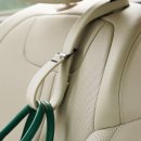 레스트짐 | 자동차 가방 쏟아짐 스트레스 끝! 훠링 실리콘 헤드레스트 가방걸이 행거 1초 설치 후기