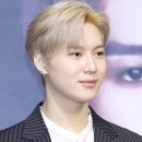 미소머금고 이미지