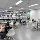 빛나는 도서관 이미지