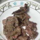 늘, 사랑스럽 개 | 다시 돌아온 일상 2025년 8월 먹느라 바빠버린 여름돼지이야기