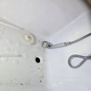 뉴강원프라스틱 | 🛠 춘천 우미린 뉴시티 아파트 욕조 배수구 수리 사례 – 우리동네 집수리로 깔끔 해결