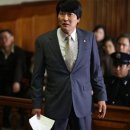 '변호인'은 노무현 위인전인가 아닌가 이미지