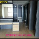 퀸덤 1차 아인슈타인 이미지