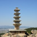 서라벌의 백제계 석탑 ㅡ 남산 늠비봉 오층석탑 이미지