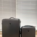 미사용 새재품) 게스 20/28인치 기내용, 화물용 여행용가방, 여행용 캐리어 이미지