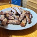 장작(초벌)구이오겹살 이미지