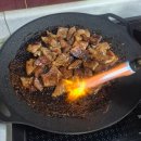 돼지마트 | 배민 비마트 더듬뿍 양념 돼지 칼집 왕구이 배달 내돈내산 후기