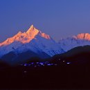 구름위의고양이 이미지