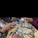 251117 독거어르신들과 함께한 탄소중립 양말목을 이용한 텀블러 가방 만들기 이미지