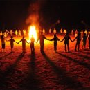 커뮤니케이션을 개선하고 동료 의식을 높이는 팀 단합 게임 45가지 이미지