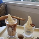 우리목장 | 사르르목장 포천 산정호수 카페 추천메뉴 웨이팅 아이스크림 카페 라떼 아포카토 추천