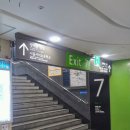 강남역 7번출구 앞 이미지