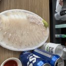저 지금 도다리 회 먹어요 이미지