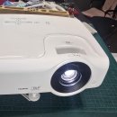 ✅태권도장에서 사용 중인 vivitek DS272 프로젝터가 전원이 아예 안 들어오는 고장➡︎메인 보드.psu 교체 수리후 정상 작동 이미지