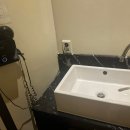 옐로우호텔 이미지