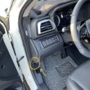 뉴스카이세차장 | [2024 더 뉴 티볼리 후기 2탄] 워셔액 보충, 차량용방향제, 키링