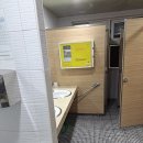 다목적체육관 화장실 이미지