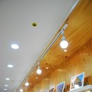 더밝은안경원