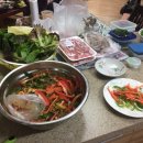 엄마의 고기 만찬 이미지
