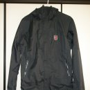 피엘라벤 남녀 각각 방수 백자켓및 아크테릭스 여성용 가디건 분양합니다. 이미지