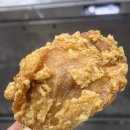 kfc치킨 원래 약간 흐물거리나요? 이미지